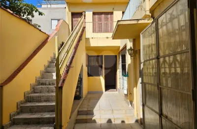 Casa com 3 quartos à venda na Rua Melo Palheta, Água Branca, São Paulo