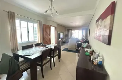 Casa com 3 quartos à venda na Rua Manuel de Morais, Vila Mariana, São Paulo