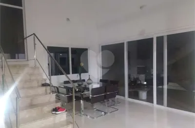 Casa em condomínio fechado com 3 quartos à venda na Avenida Nova Cantareira, Tremembé, São Paulo