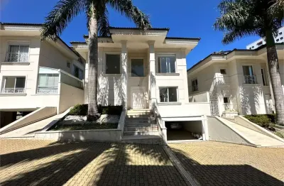 Casa em condomínio fechado com 4 quartos à venda na Avenida Nova Cantareira, Tucuruvi, São Paulo