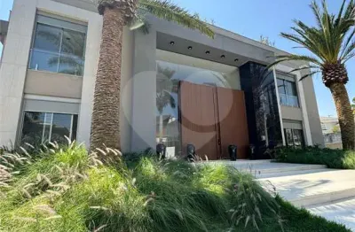 Casa em condomínio fechado com 6 quartos à venda na Praça China, Alphaville, Santana de Parnaíba