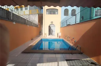 Casa com 3 quartos à venda na Rua São Fidélis, Jaguaré, São Paulo