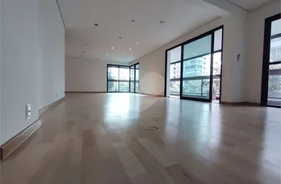 Apartamento com 4 quartos à venda ou para locação em campo belo - sp