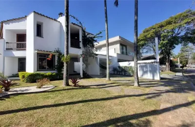 Sobrado com 4 quartos à venda em alphaville residencial um - sp