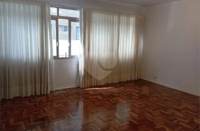 Apartamento com 3 quartos à venda na Rua Martiniano de Carvalho, Bela Vista, São Paulo