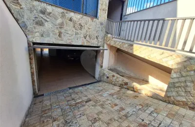 Casa com 3 quartos à venda na Rua Fernando Renzo, 185, Imirim, São Paulo