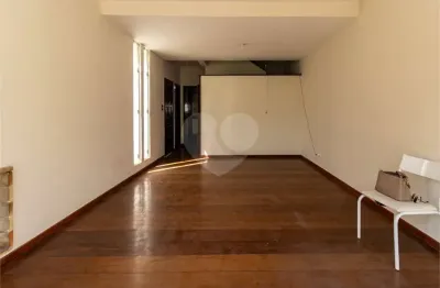 Casa com 3 quartos à venda na Rua Baluarte, Vila Olímpia, São Paulo
