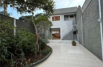 Casa com 3 quartos à venda na Rua Ibituruna, Saúde, São Paulo