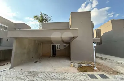 Casa em condomínio fechado com 3 quartos à venda na Rua José Vicente, Tremembé, São Paulo