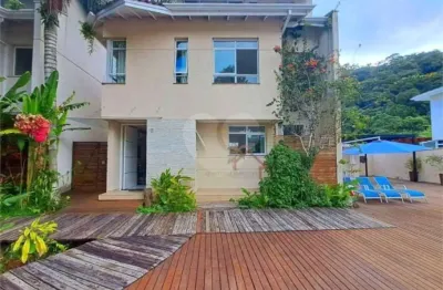 Casa em condomínio fechado com 5 quartos à venda na Das Rosas, Camburi, São Sebastião
