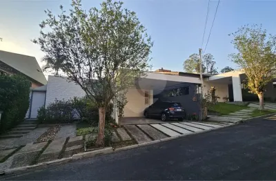 Casa em condomínio fechado com 4 quartos à venda na Rua Itapaiuna, Morumbi, São Paulo