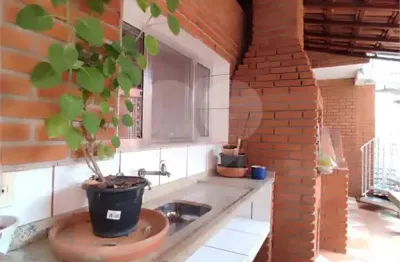Sobrado com 4 quartos para locação em aclimação - sp