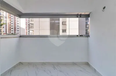 Apartamento com 2 quartos à venda na Rua Joaquim Antunes, 852, Pinheiros, São Paulo