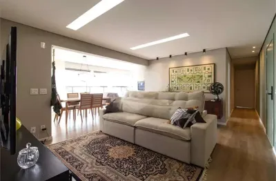 Apartamento com 4 quartos à venda na Rua José Cocciuffo, Vila Mariana, São Paulo