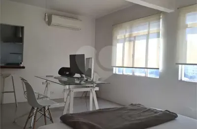 Apartamento com 1 quarto à venda na Rua Teodoro Sampaio, 1896, Pinheiros, São Paulo