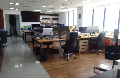 Sala comercial para alugar na Rua Flórida, 1758, Cidade Monções, São Paulo