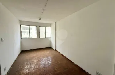Apartamento com 1 quarto à venda na Rua Conselheiro Furtado, 324, Liberdade, São Paulo