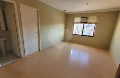 Sala comercial para alugar na Largo Padre Péricles, Barra Funda, São Paulo