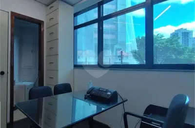 Sala comercial para alugar na Avenida Lins de Vasconcelos, Vila Mariana, São Paulo