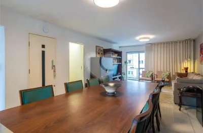 Apartamento com 3 quartos à venda na Rua Bela Cintra, 1467, Jardim América, São Paulo