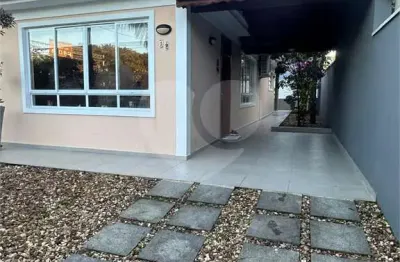 Terreno em condomínio fechado à venda no Boracéia, São Sebastião 