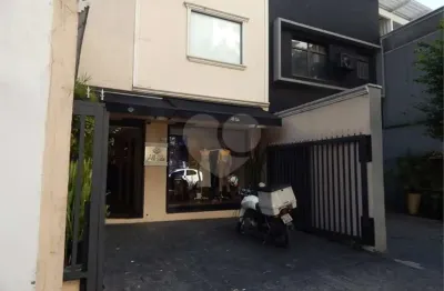 Casa comercial à venda na Rua Bianchi Bertoldi, 133, Pinheiros, São Paulo