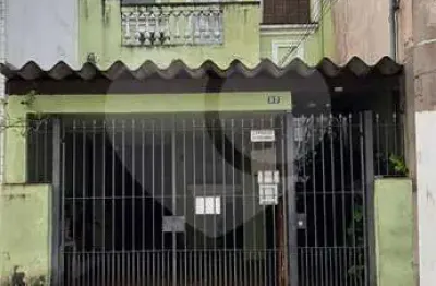 Casa comercial à venda na Rua Pirapitingui, 83, Liberdade, São Paulo