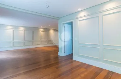 Terreno em condomínio fechado à venda na Cidade Jardim, São Paulo 