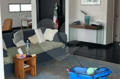 Apartamento com 3 quartos à venda na Alameda Lorena, 165, Jardim Paulista, São Paulo