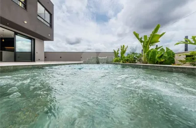 Terreno em condomínio fechado à venda na Rua Waldyr Francisco Luciano, 112, São Paulo II, Cotia