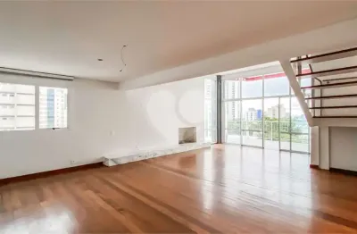 Cobertura com 2 quartos para alugar na Vila Madalena, São Paulo 