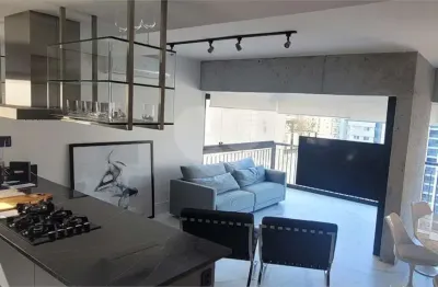 Apartamento com 2 quartos à venda na Rua Lisboa, 423, Pinheiros, São Paulo