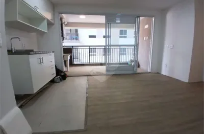 Apartamento com 3 quartos à venda na Rua do Bosque, 980, Barra Funda, São Paulo