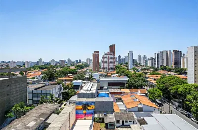 Kitnet / Stúdio à venda na Rua Barão de Jaceguai, 1543, Campo Belo, São Paulo