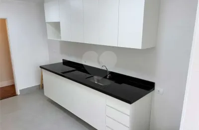 Apartamento com 2 quartos à venda na Alameda dos Nhambiquaras, 1289, Moema, São Paulo