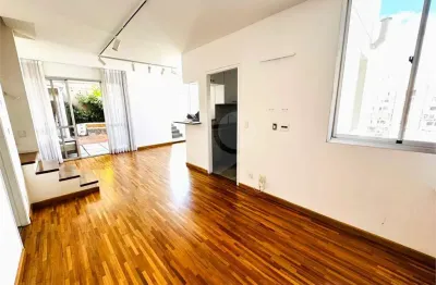 Cobertura com 2 quartos para alugar na Alameda dos Jurupis, 800, Moema, São Paulo