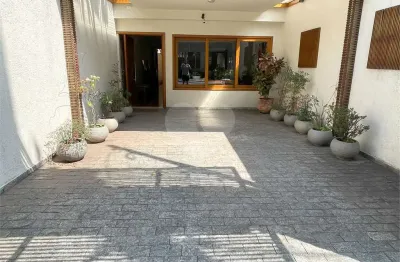 Casa com 3 quartos à venda na Rua Doutor José Áureo Bustamante, 109, Santo Amaro, São Paulo