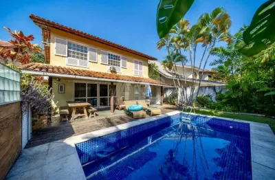 Casa em condomínio fechado com 4 quartos à venda na avenida jurandyr pires, barra da tijuca, rio de janeiro, 285 m2 por r$ 3.200.000