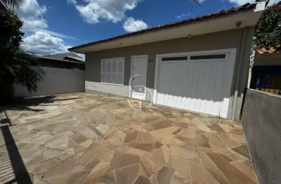 Casa com 3 quartos para alugar na Rua Olentino Vargas Câmara, 165, Feitoria, São Leopoldo