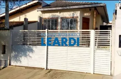 Casa com 2 quartos à venda no Nova Cerejeira, Atibaia 