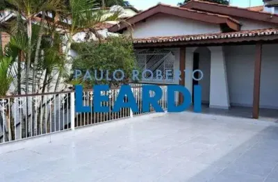 Casa com 3 quartos à venda na Vila Santa Cristina, Bragança Paulista 