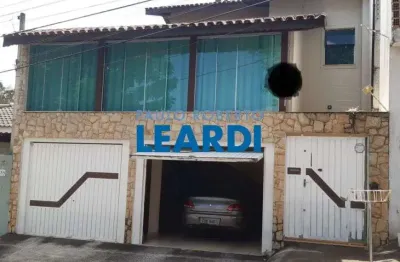 Casa com 3 quartos à venda no Jardim Santa Bárbara, Atibaia 