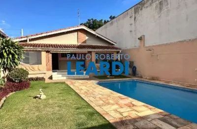 Casa com 3 quartos à venda no Alvinópolis, Atibaia 