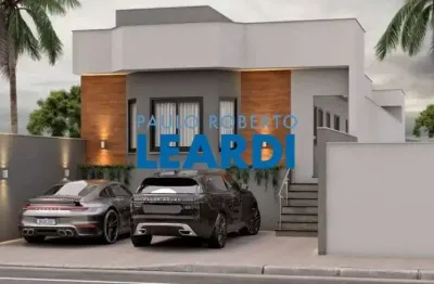 Casa com 3 quartos à venda no Residencial Jardins da Catalunha, Atibaia 