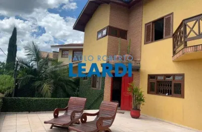 Casa com 3 quartos à venda no Jardim Itaperi, Atibaia 
