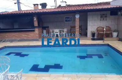 Casa com 3 quartos à venda na Vila Thais, Atibaia 