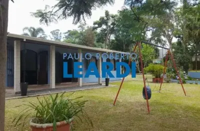 Chácara / sítio com 3 quartos à venda no Parque Cerejeiras, Suzano 