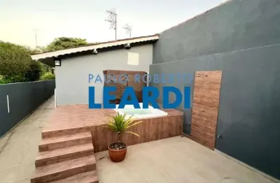 Casa com 3 quartos para alugar no Atibaia Jardim, Atibaia 