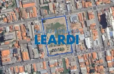 Terreno à venda no Centro, Atibaia 