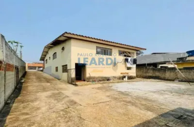 Oportunidade única em atibaia! casa espaçosa com grande quintal!